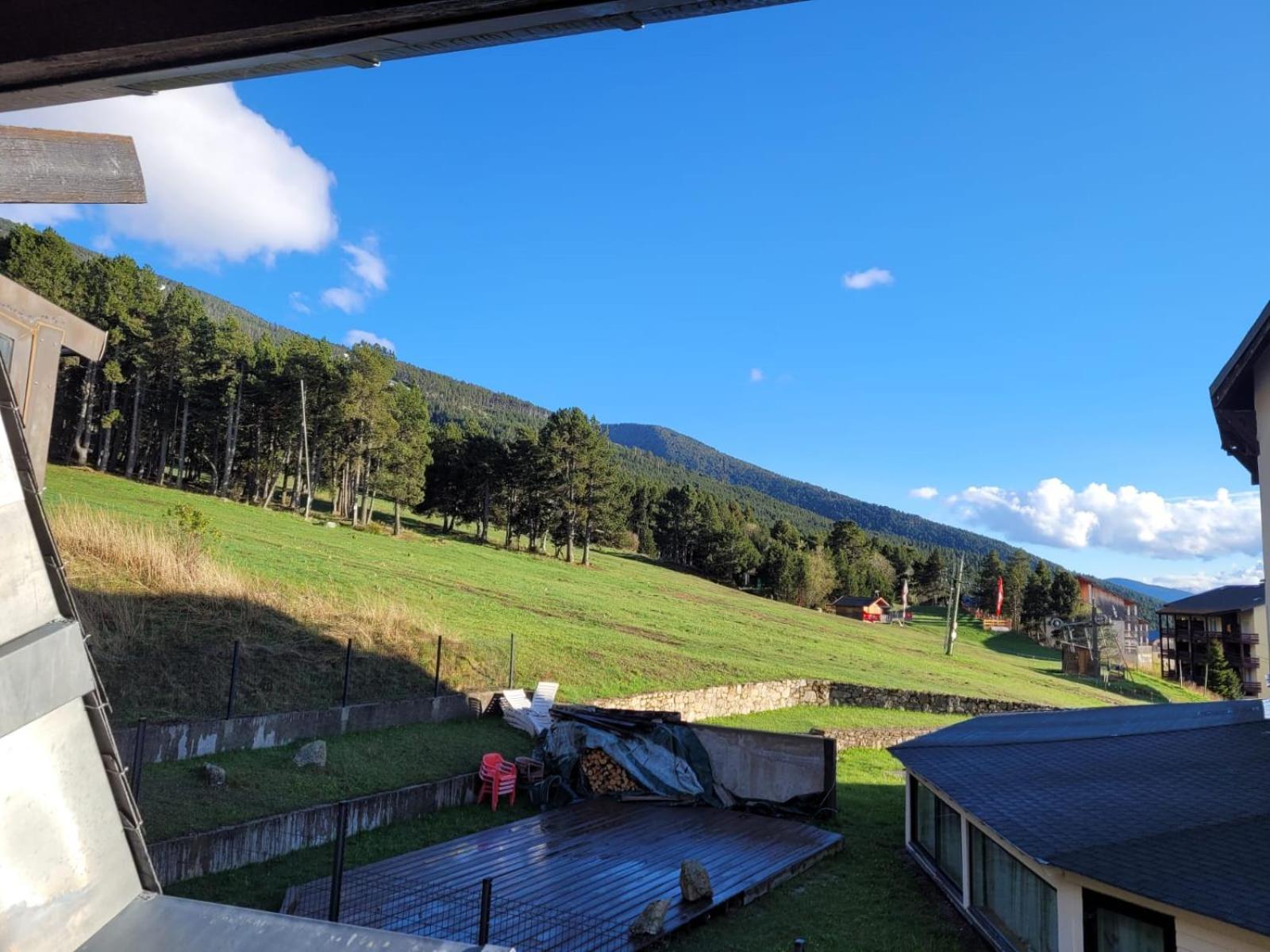 Decouverte De La Vallee D'Eyne Et Des Bains De Llo Esterno foto